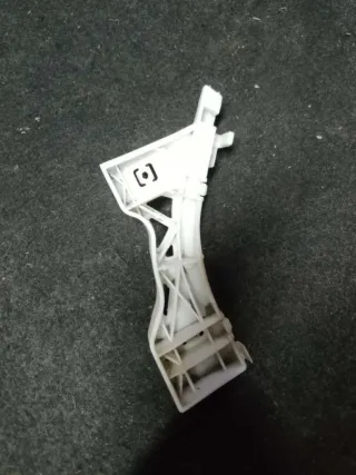  Кронштейн крепления бампера переднего Mazda 3 BK Арт 86717876, вид 3