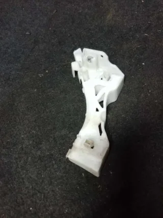  Кронштейн крепления бампера переднего Mazda 3 BK Арт 86717876, вид 1