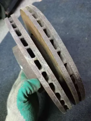  Диск тормозной передний Mazda 3 BK Арт 86766970, вид 2