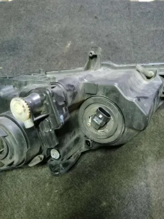  Фара передняя правая Mazda 3 BK Арт 86767025, вид 3