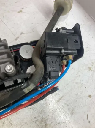 37206794465,6794465 Компрессор пневмоподвески BMW 7 F01/F02 Арт 01855, вид 4