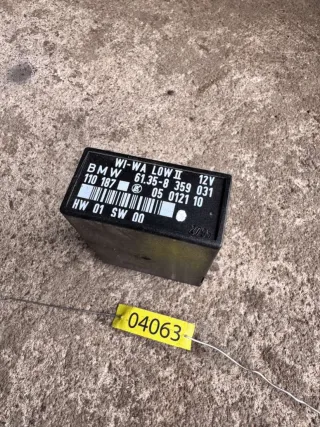 61.35-8359031, 61358359031 Реле стеклоочистителей (дворников) BMW 3 E36 Арт 04063, вид 1