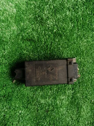 7700808950 Блок управления стеклоподъемниками Renault Safrane 1 Арт 86818971, вид 1
