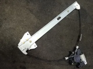  Стеклоподъемник электрический передний левый Mazda 3 BK Арт 86848905, вид 1