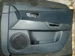  Обшивка двери передней правой (дверная карта) Mazda 3 BK Арт 86854575, вид 1