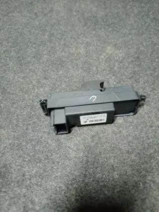  Кнопка стеклоподъемника переднего правого Mazda 3 BK Арт 86854675, вид 2