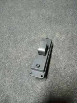  Кнопка стеклоподъемника переднего правого Mazda 3 BK Арт 86854675, вид 1