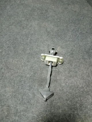  Ограничитель открывания двери задней Mazda 3 BK Арт 86854747, вид 1