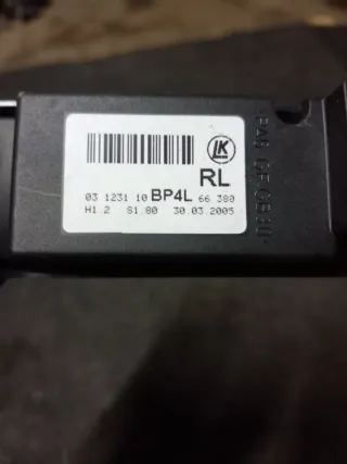  Кнопка стеклоподъемника заднего левого Mazda 3 BK Арт 86854755, вид 3