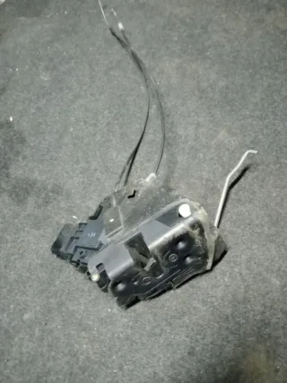  Замок двери задней правой Mazda 3 BK Арт 86854767, вид 3