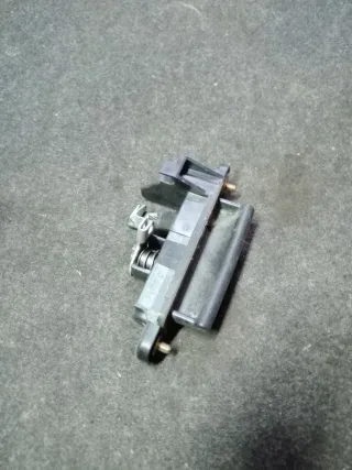  Кнопка открытия багажника Mazda 3 BK Арт 86855358, вид 1