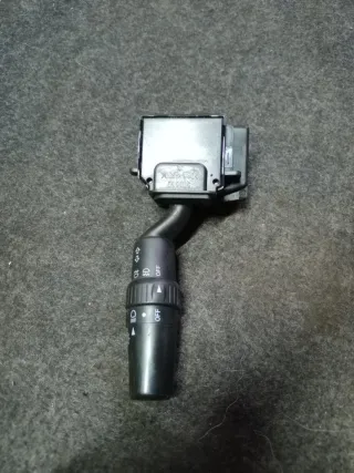 17D682 Переключатель поворотов Mazda 3 BK Арт 86866096, вид 1