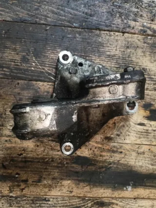 96133053,96193563,9628584410 Кронштейн полуоси Peugeot 406 Арт 86866117, вид 1