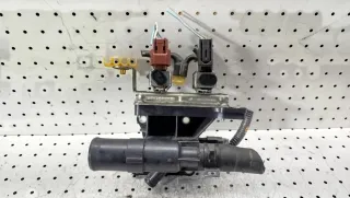 LF941517Z Фланец (тройник) системы охлаждения Mazda 3 BK Арт 1303509, вид 1