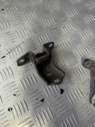  Петля двери передней правой Mazda 3 BK Арт 60085890, вид 2