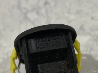 90561388 Кнопка стеклоподъемника заднего правого  Opel Zafira A Арт 3211972352, вид 4