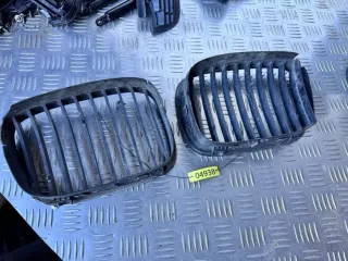 8159312, 8159311 Решетка капота BMW 5 E39 Арт 04938, вид 2