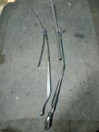  Щеткодержатели (поводок стеклоочистителя, дворник) Mazda 3 BK Арт 87028921, вид 1