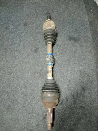 FG0525600A Полуось передняя левая (приводной вал, шрус) Mazda 3 BK Арт 87029470, вид 1