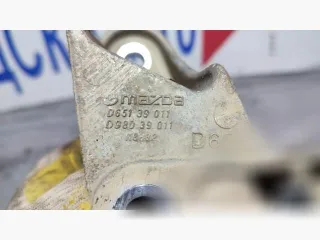 DG5139011, DG8039011 Кронштейн КПП Mazda 3 BK 1.3л Арт KR079, вид 2