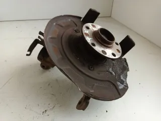 5Q0256N Кулак поворотный Skoda Octavia A7 Арт 87089418, вид 3