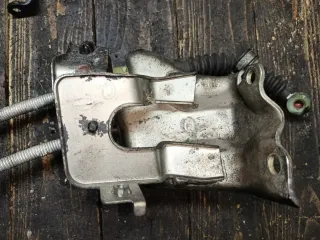  Кронштейн крепления троса КПП Mazda 3 BK 1.6л TDi Арт 87090470, вид 3