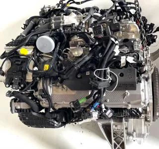 S68B44A  Двигатель BMW 7 G70 Арт 87093744, вид 2