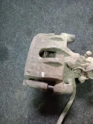  Суппорт тормозной задний правый Mazda 3 BK Арт 87096226, вид 5