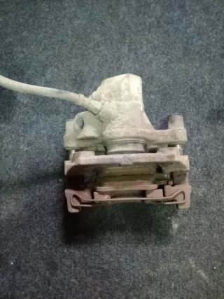  Суппорт тормозной задний правый Mazda 3 BK Арт 87096226, вид 3