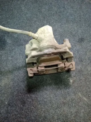  Суппорт тормозной задний правый Mazda 3 BK Арт 87096226, вид 4