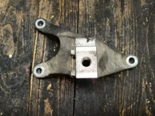  Кронштейн КПП Mazda 3 BK 1.6л TDi Арт 87103859, вид 1