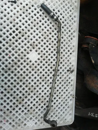 30713305, 30696260 Маслопровод турбокомпрессора Volvo XC70 2 2.4л Арт 1997, вид 2