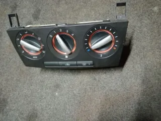  Блок управления печки / климат-контроля Mazda 3 BK Арт 87182656, вид 1