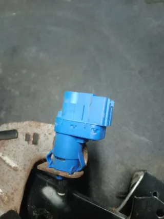  Датчик педали тормоза (лягушка) Mazda 3 BK Арт 87214676, вид 2