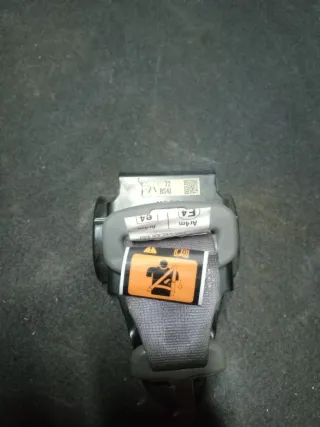  Ремень безопасности задний центральный Mazda 3 BK Арт 87215409, вид 3