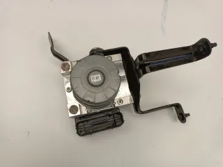 KR3C2C219AB, KR3C2B373AB Крепление блока ABS Ford Explorer 5 restailing Арт 86901290, вид 2