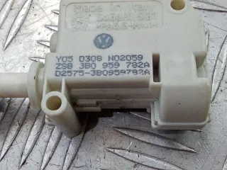 3B0959782A Замок бардачка Audi A6 C6 (S6,RS6) Арт 87333473, вид 7