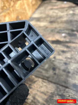 6773205010 Кронштейн крепления дверной карты Toyota Avensis 2 Арт 87495246, вид 3