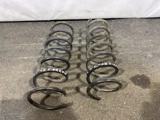  Пружина подвески задняя Mazda 3 BK Арт 87536894, вид 1