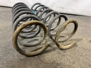  Пружина подвески задняя Mazda 3 BK Арт 87536894, вид 3