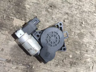  Моторчик стеклоподъемника задний левый Mazda 3 BK Арт 87647767, вид 3