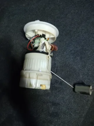  Колба в бак Mazda 3 BK 1.6л Арт 87660903, вид 3