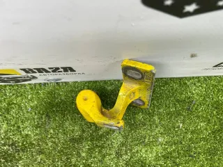   Петля двери задней правой  Ford Courier Арт 127947, вид 3