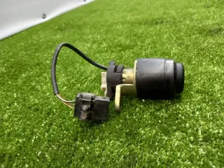  Кнопка открытия багажника Audi 100 C3 Арт 141646, вид 2