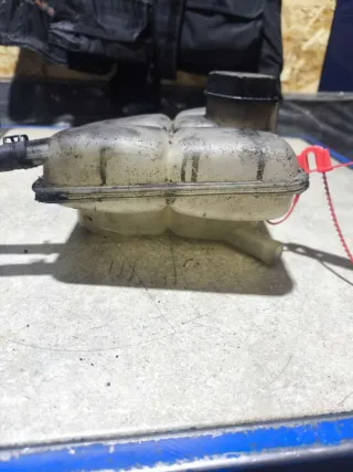 8N618K218 Расширительный бачок Mazda 3 BK Арт 0697414, вид 6