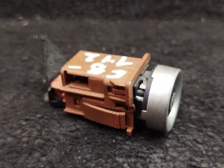  Кнопка антипробуксовочной системы Citroen C8 Арт C8-142, вид 4