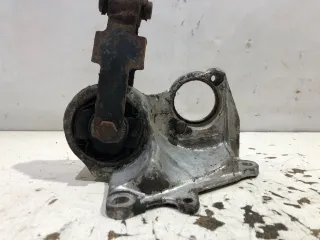  Кронштейн полуоси Citroen Xantia Арт D1321893947, вид 1