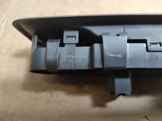 14996430XT Кнопка стеклоподъемника переднего правого Citroen C8 Арт 88220893, вид 3