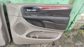  Обшивка дверей (комплект) Chrysler Town Country 5 Арт CR5-1940, вид 5