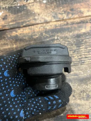 1J0201553AE Пробка топливного бака Audi 80 B4 Арт 88297778, вид 2